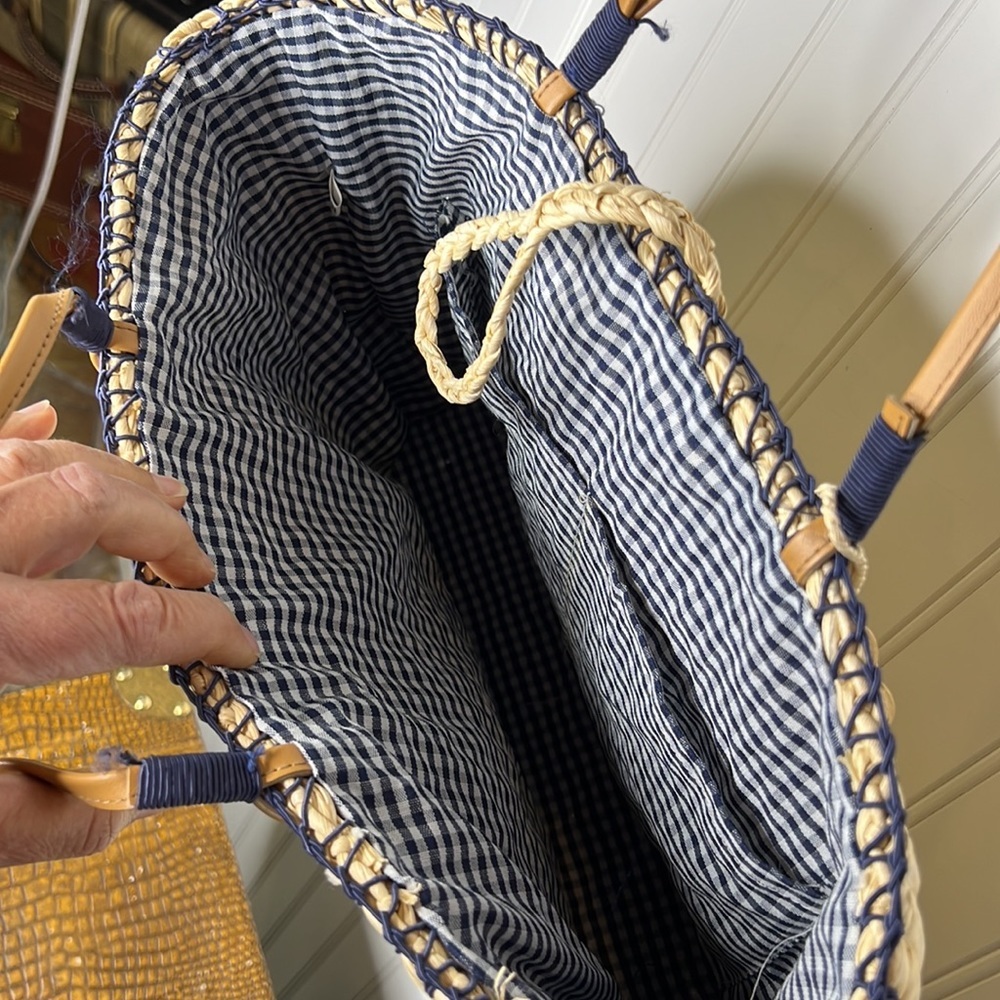 - Breckinridge Wicker Purse - Picture 9 of 12